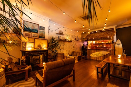 Island Bar 2