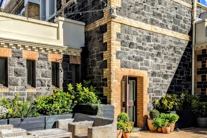 Aston Lounge & Aston Lounge Courtyard 7