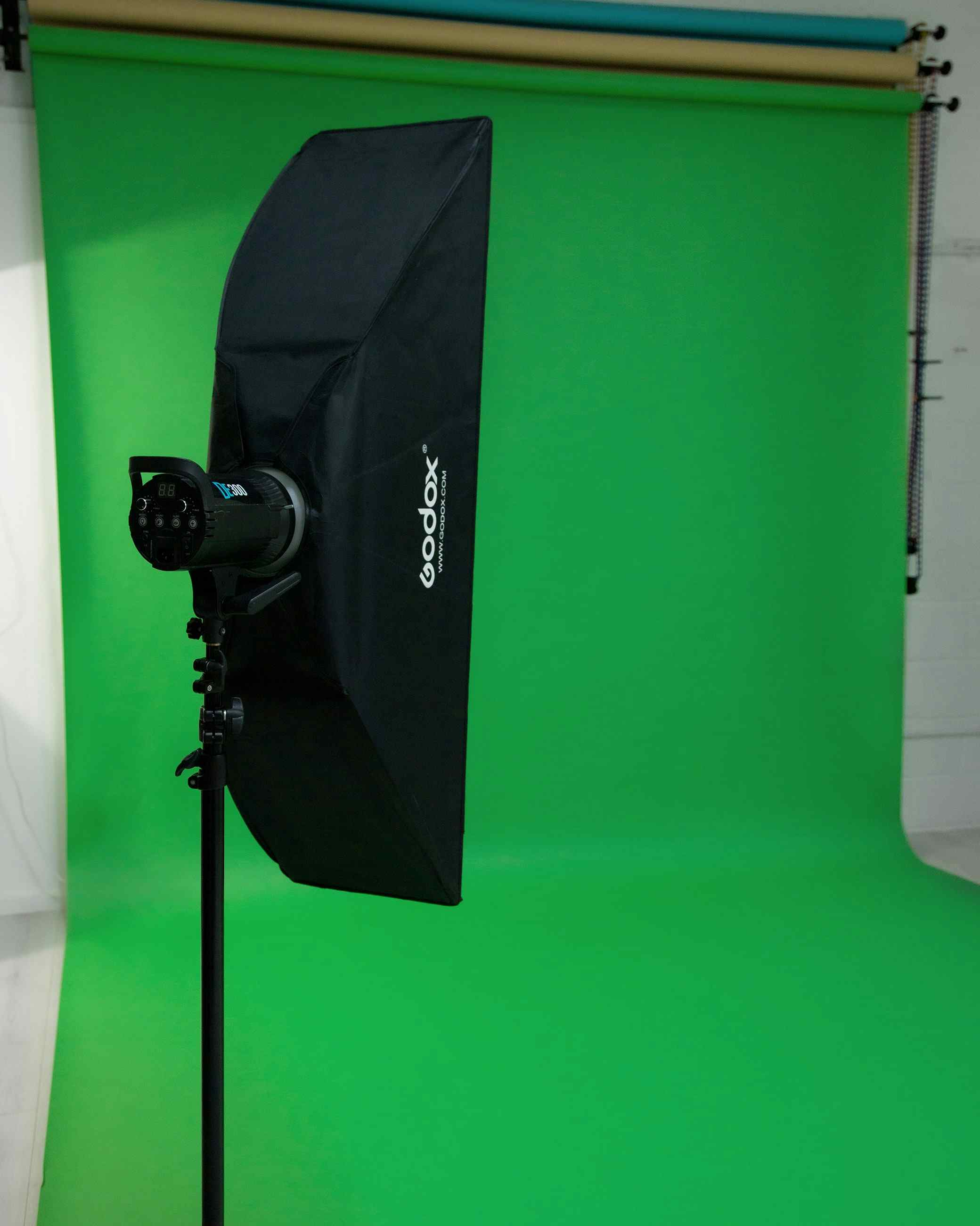 Mons Studio - Photography & Video Studio 5