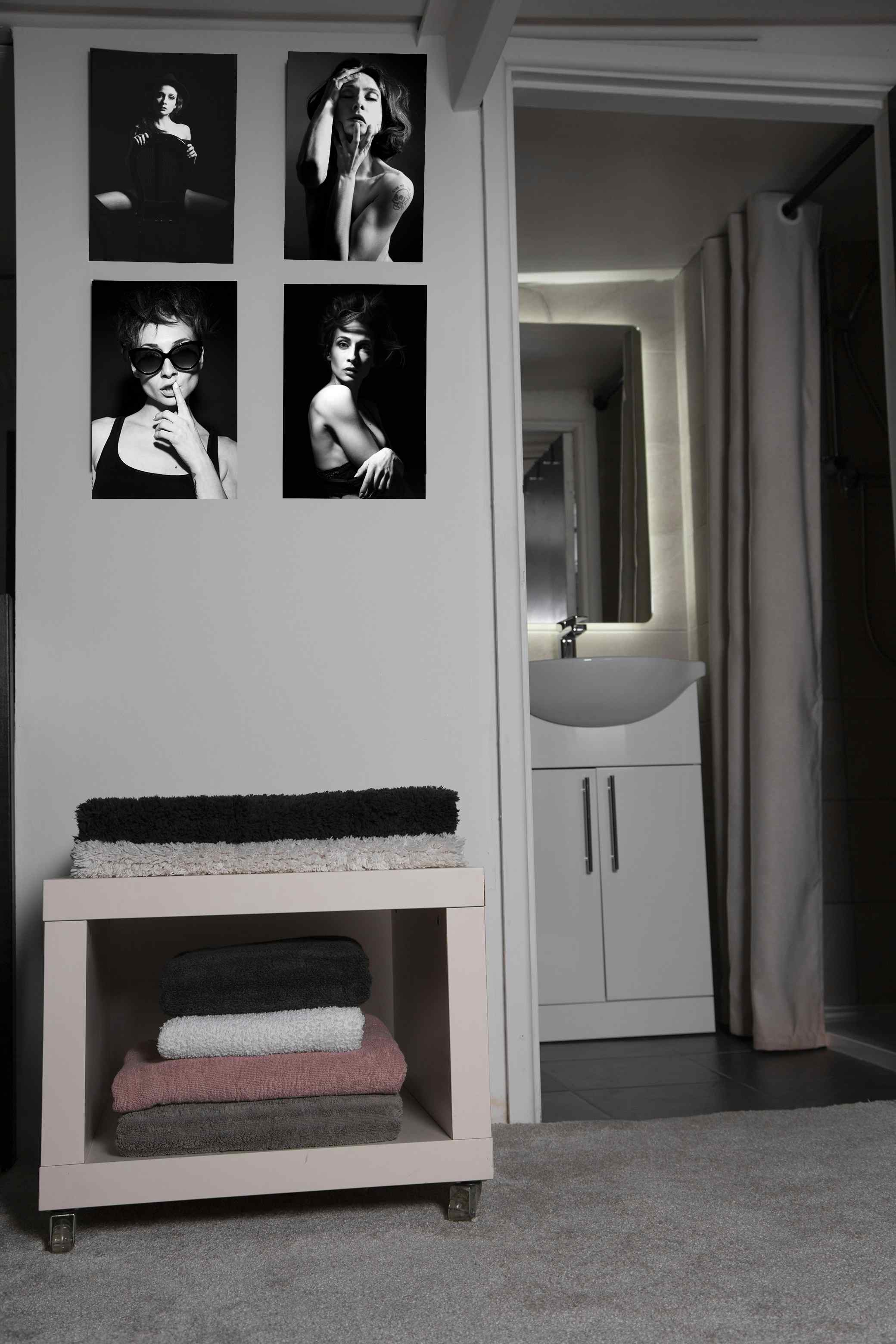 Mons Studio - Photography & Video Studio 11