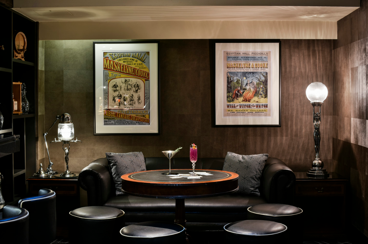 Downstairs At The Dilly 1