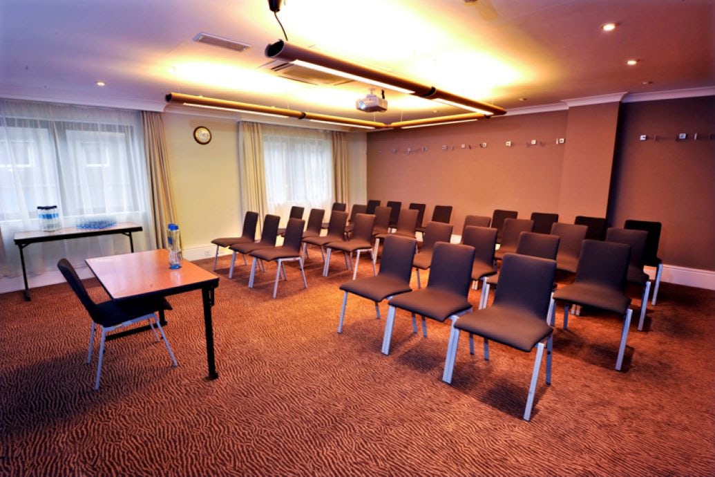 St. John Executive Suite 1