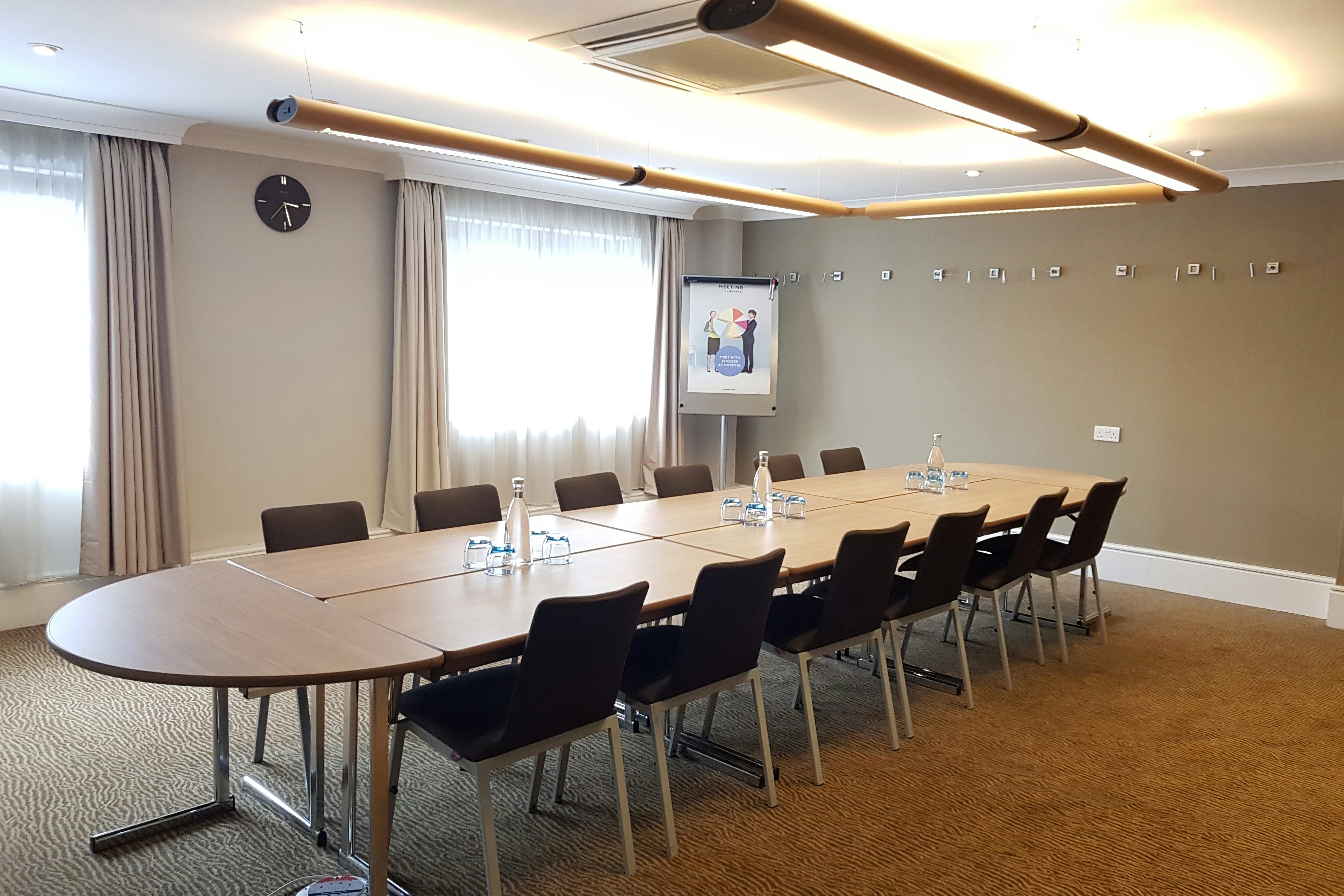 St. John Executive Suite 2