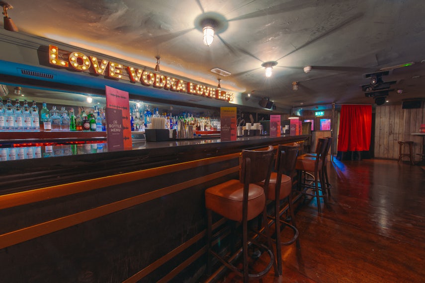 Club Room 0