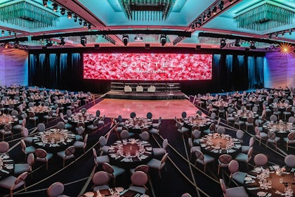 Ballroom Le Grand 14