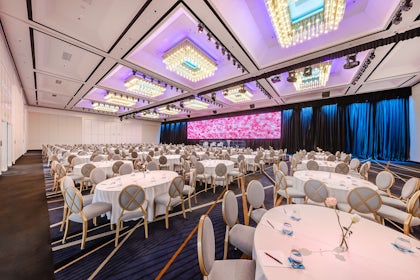 Ballroom Le Grand 16