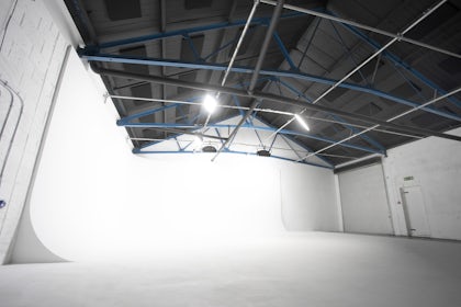 Klatch Studio - Studio 1: Infinity Cove 1