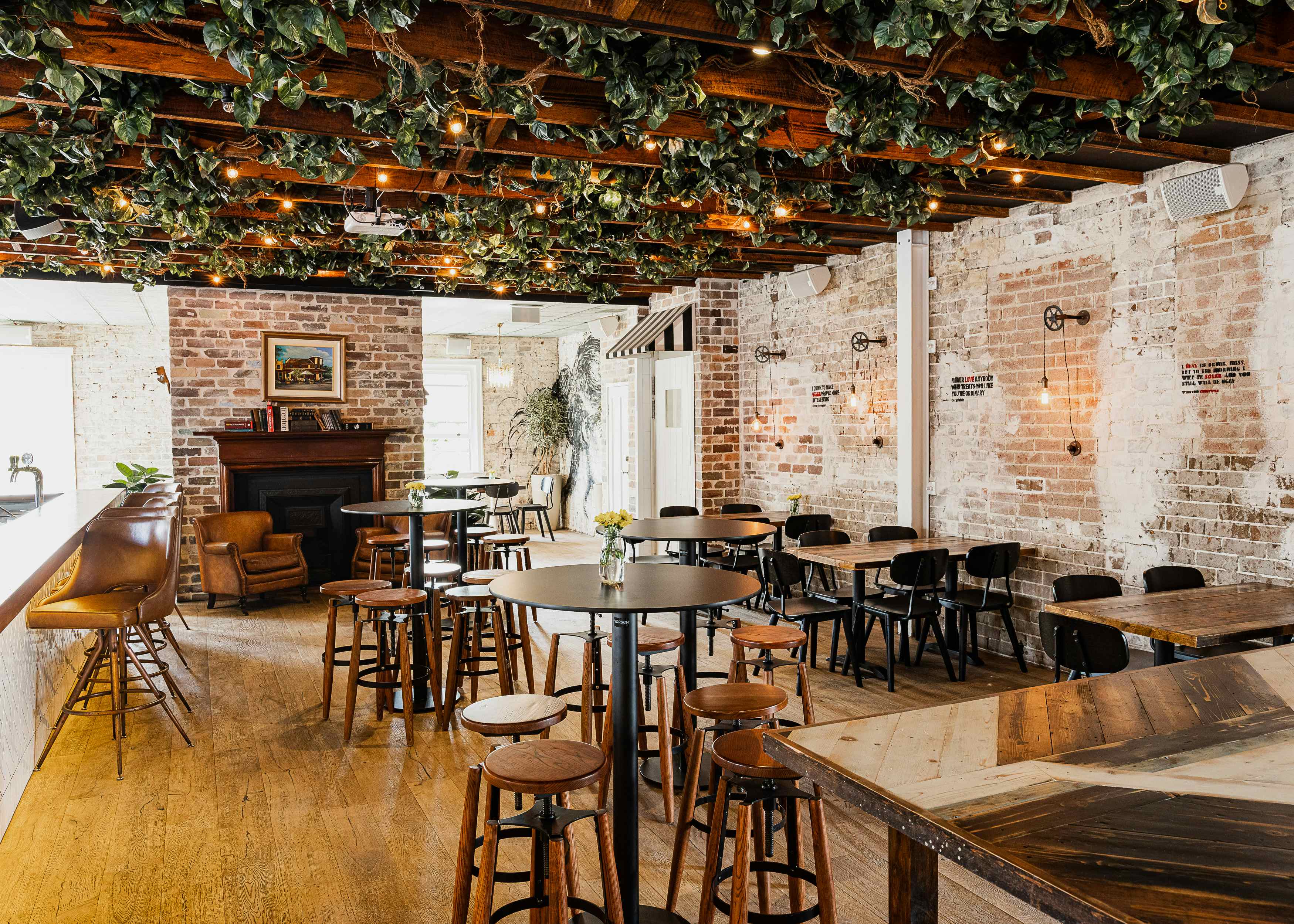 Exclusive Hire, Level 1 6