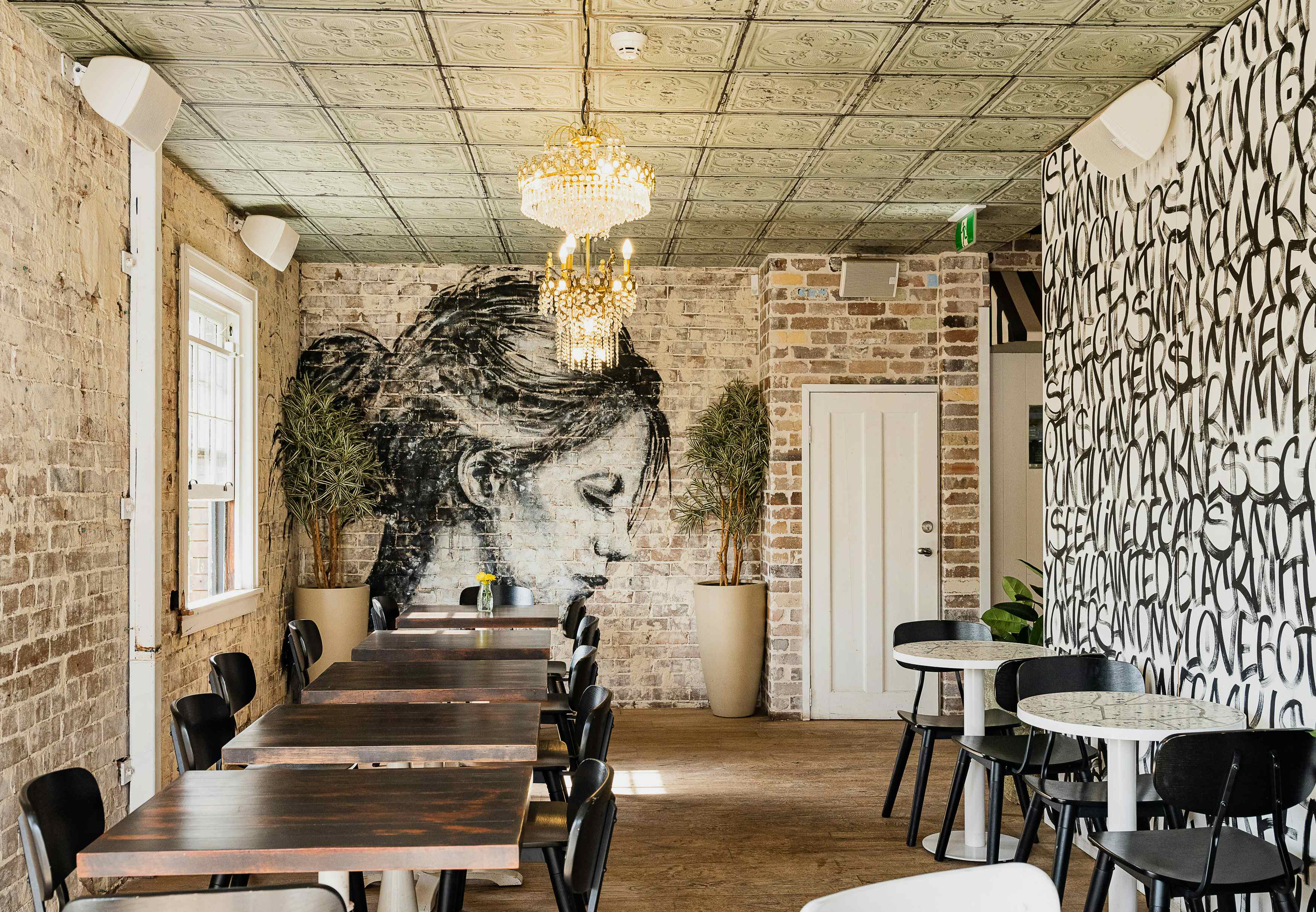 Exclusive Hire, Level 1 1