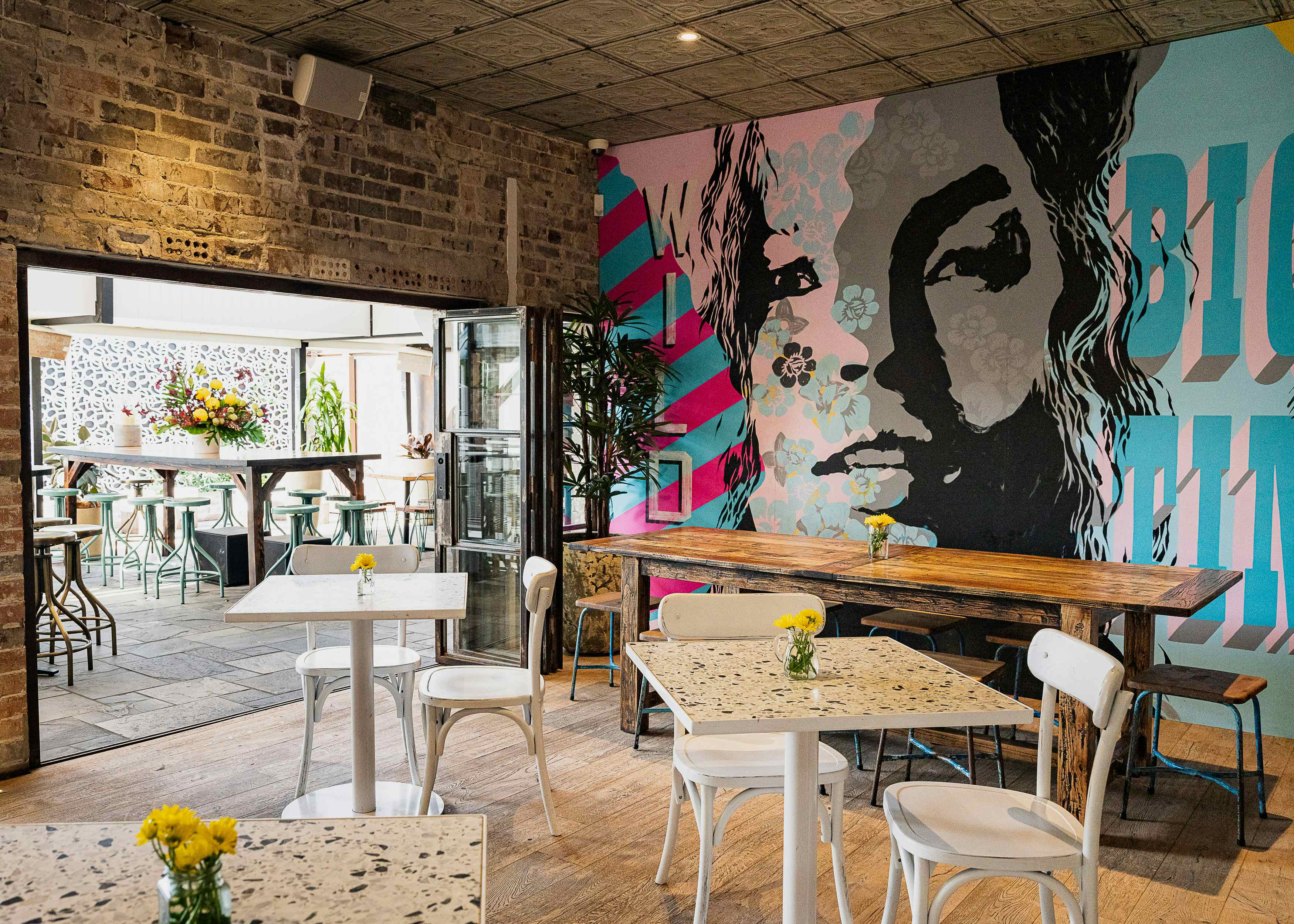 Exclusive Hire, Level 1 5