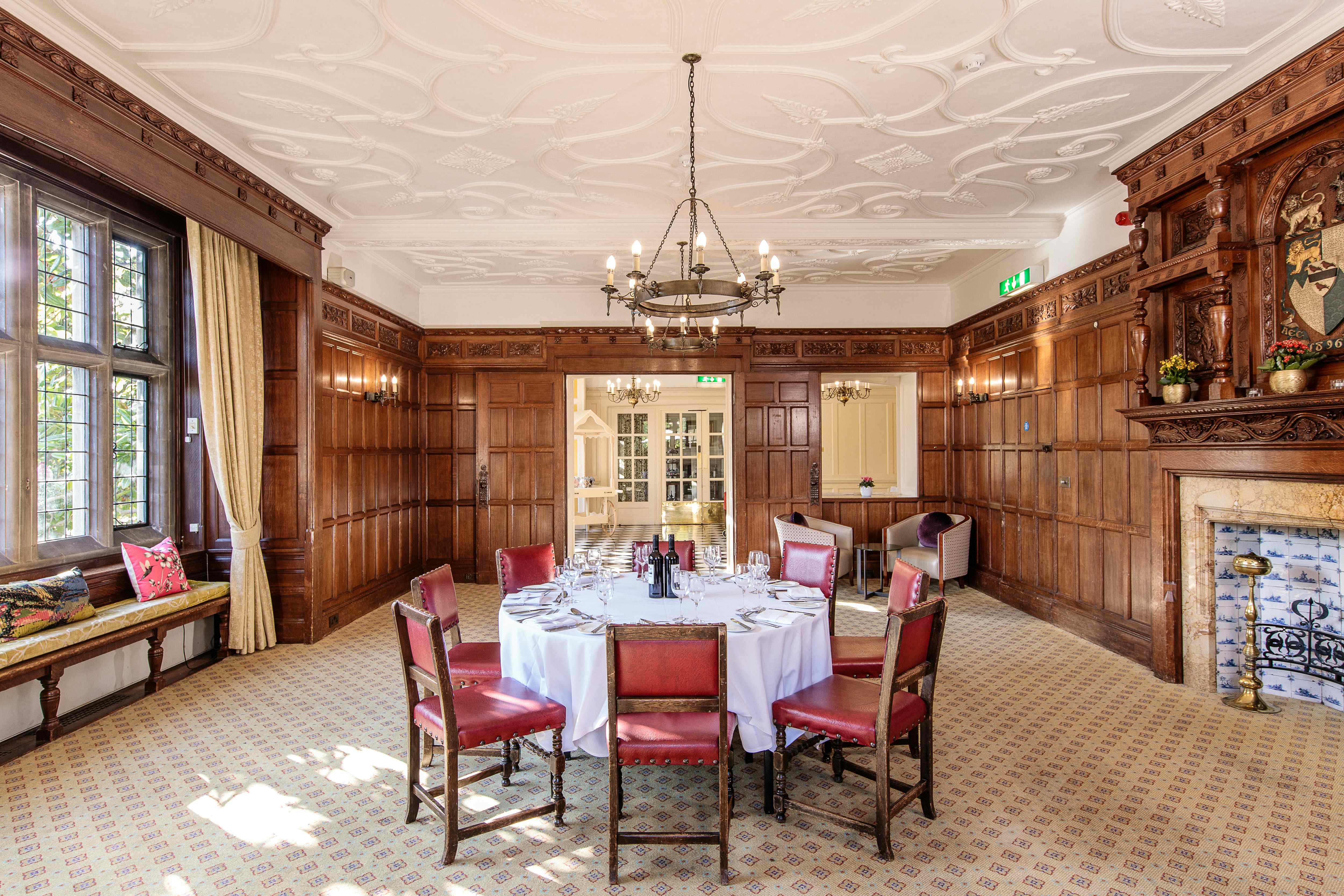 Book Oak at Fanhams Hall. A Ware Venue for Hire – HeadBox