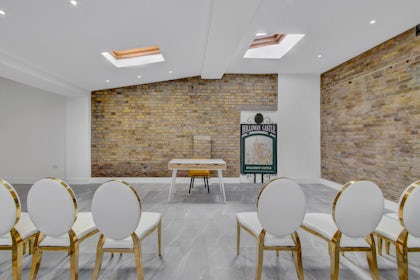 DINING HALL 8