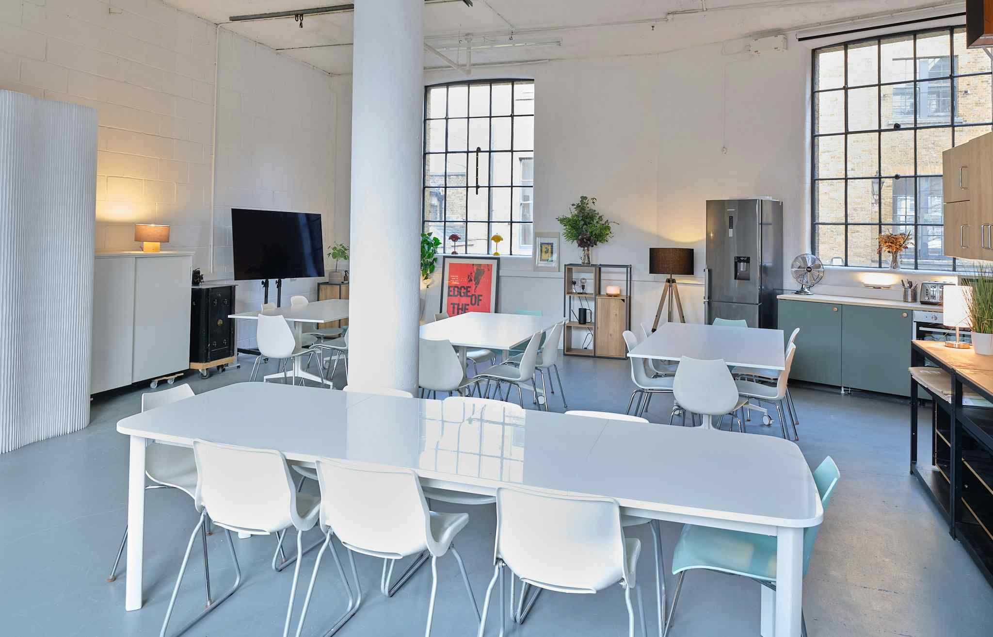 Creative meeting space in central London 5