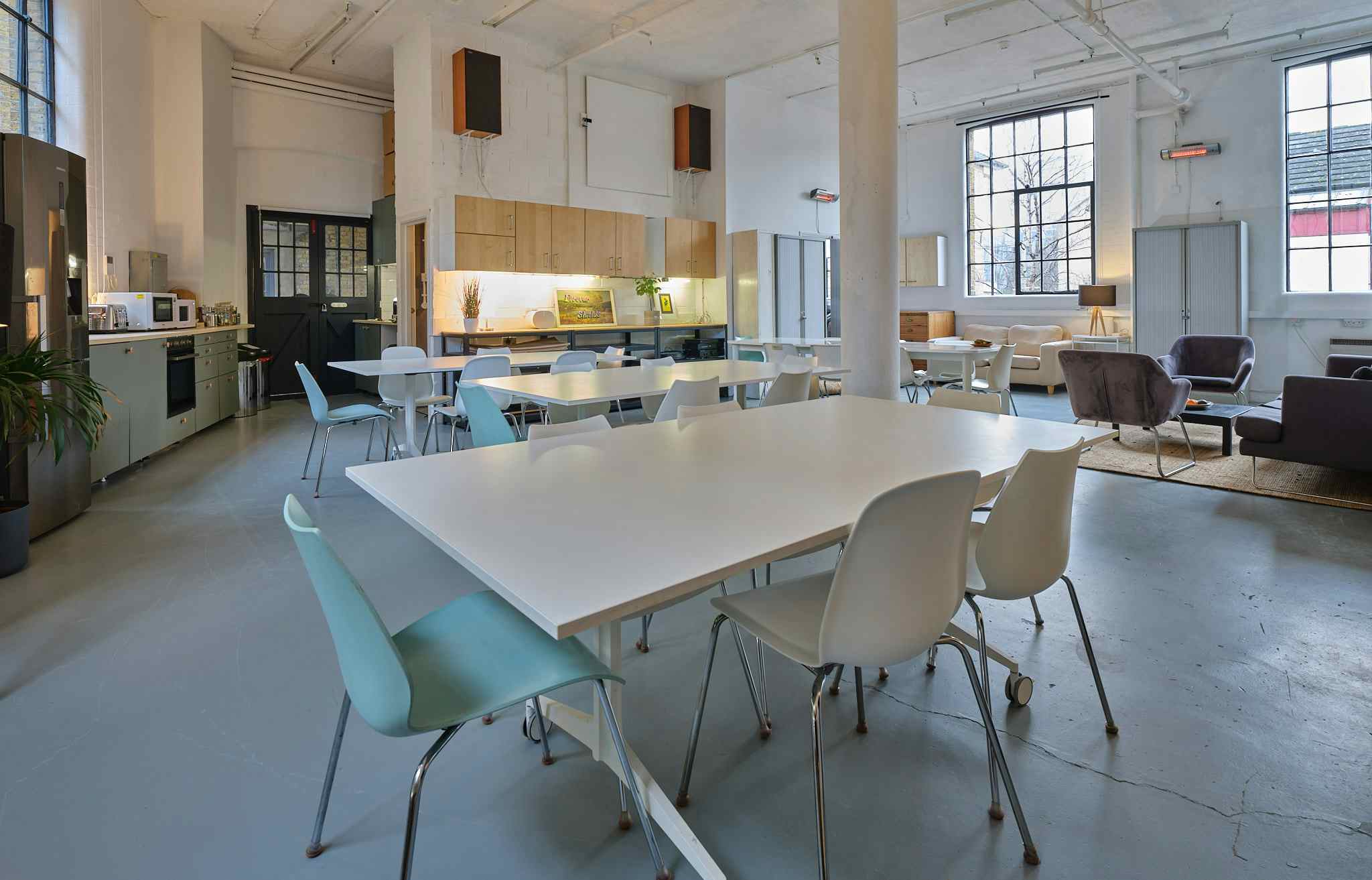 Creative meeting space in central London 3