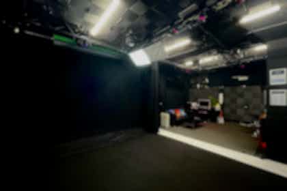 Studio One  |  360˚ Black-out Stage 1