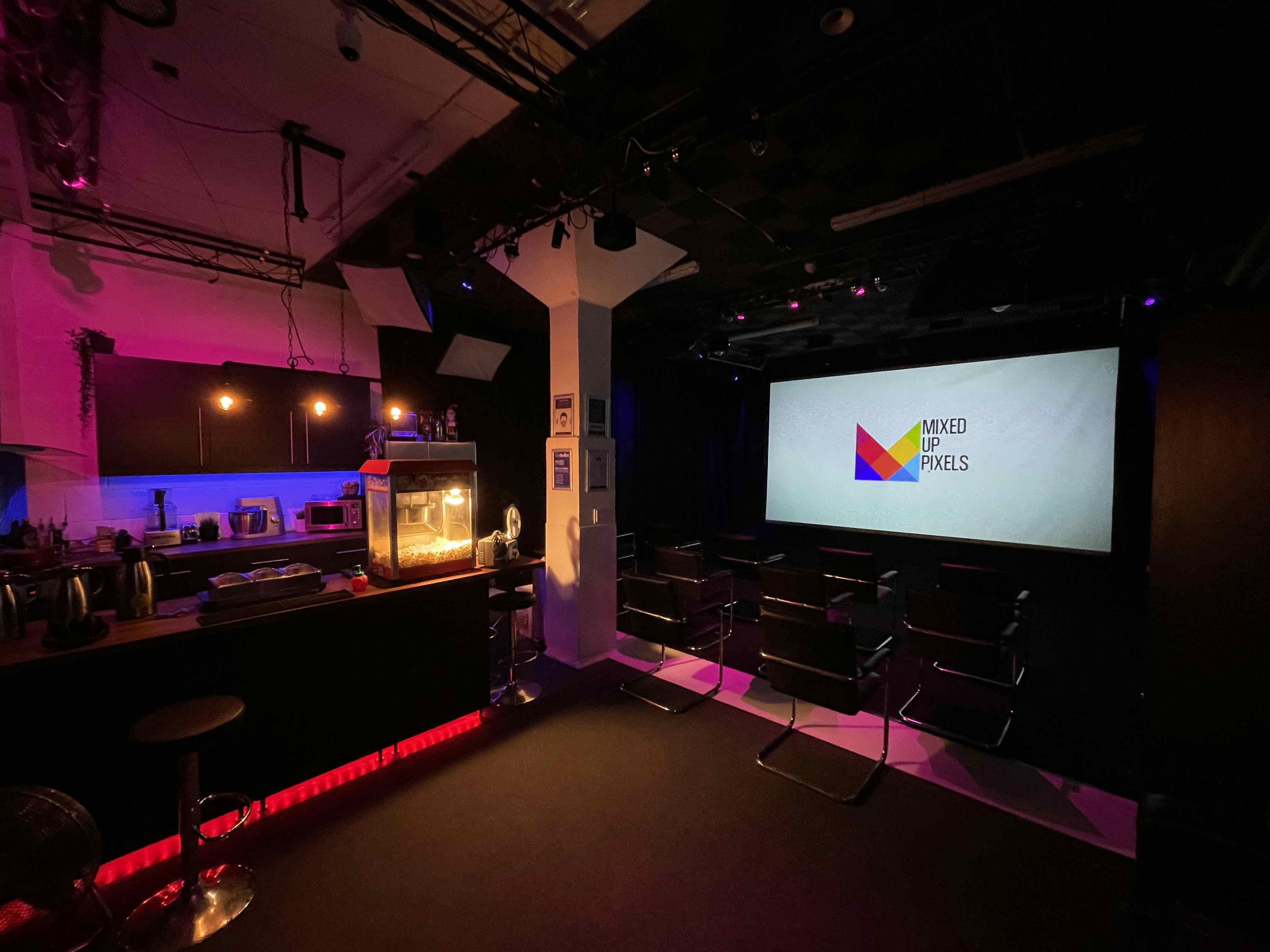 Bristol Big Screen: Screening Room | 200" 4K HDR10 3D Dolby Atmos 5