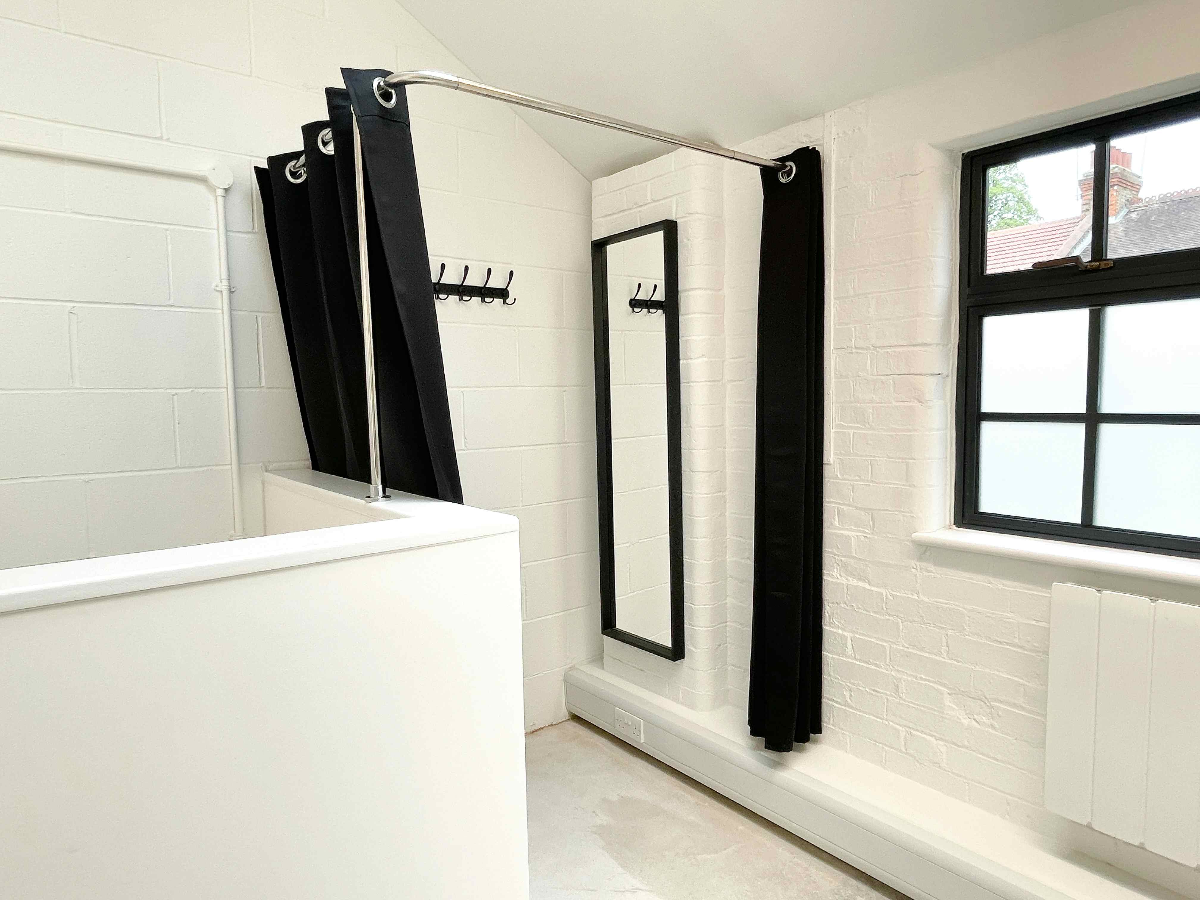 Everyangle Studio: Industrial Style Daylight Photo Studio in South West London 2