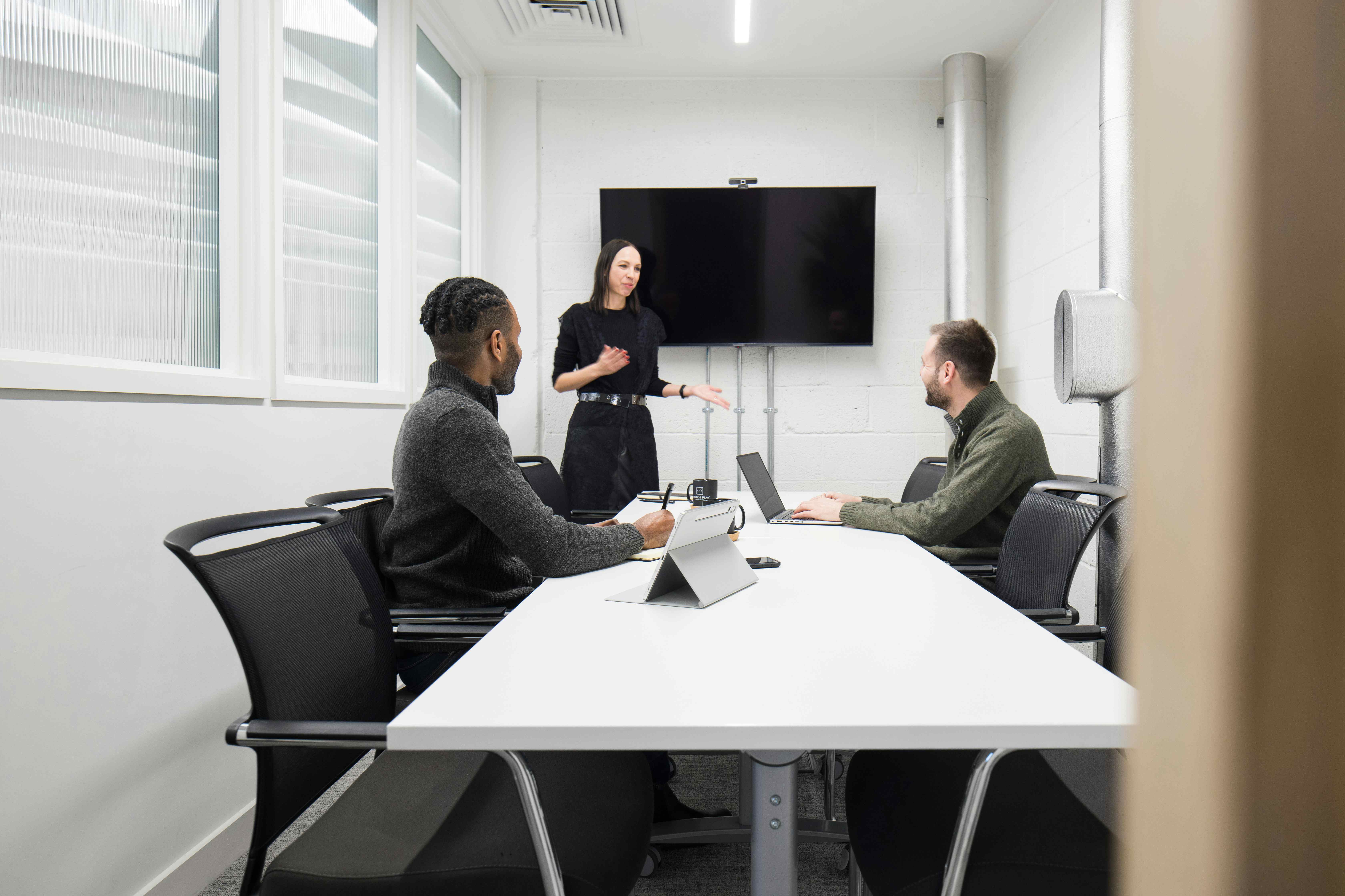  Work + Play . Meeting room 2