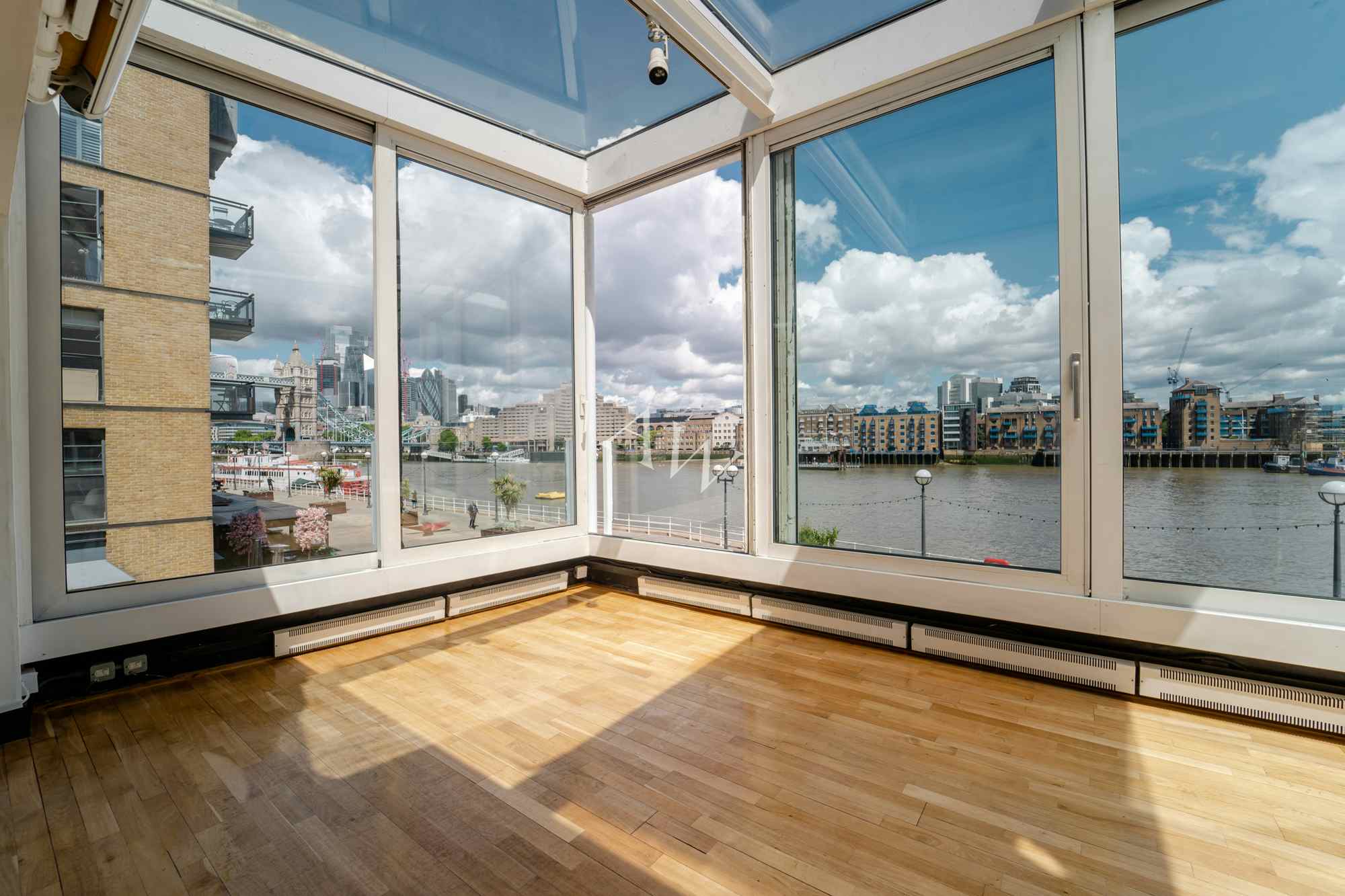 First floor space 12