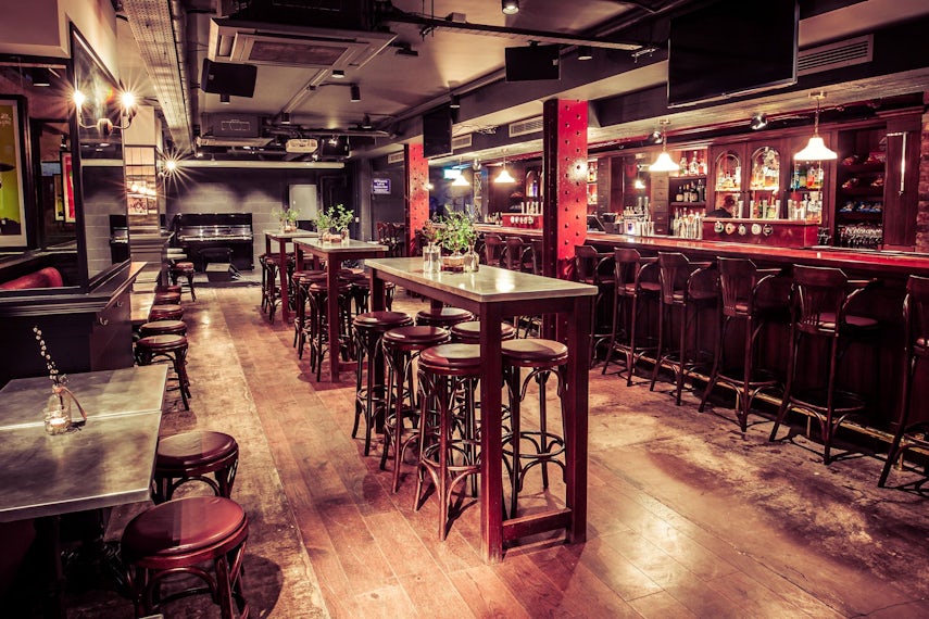 Gibney's London 0
