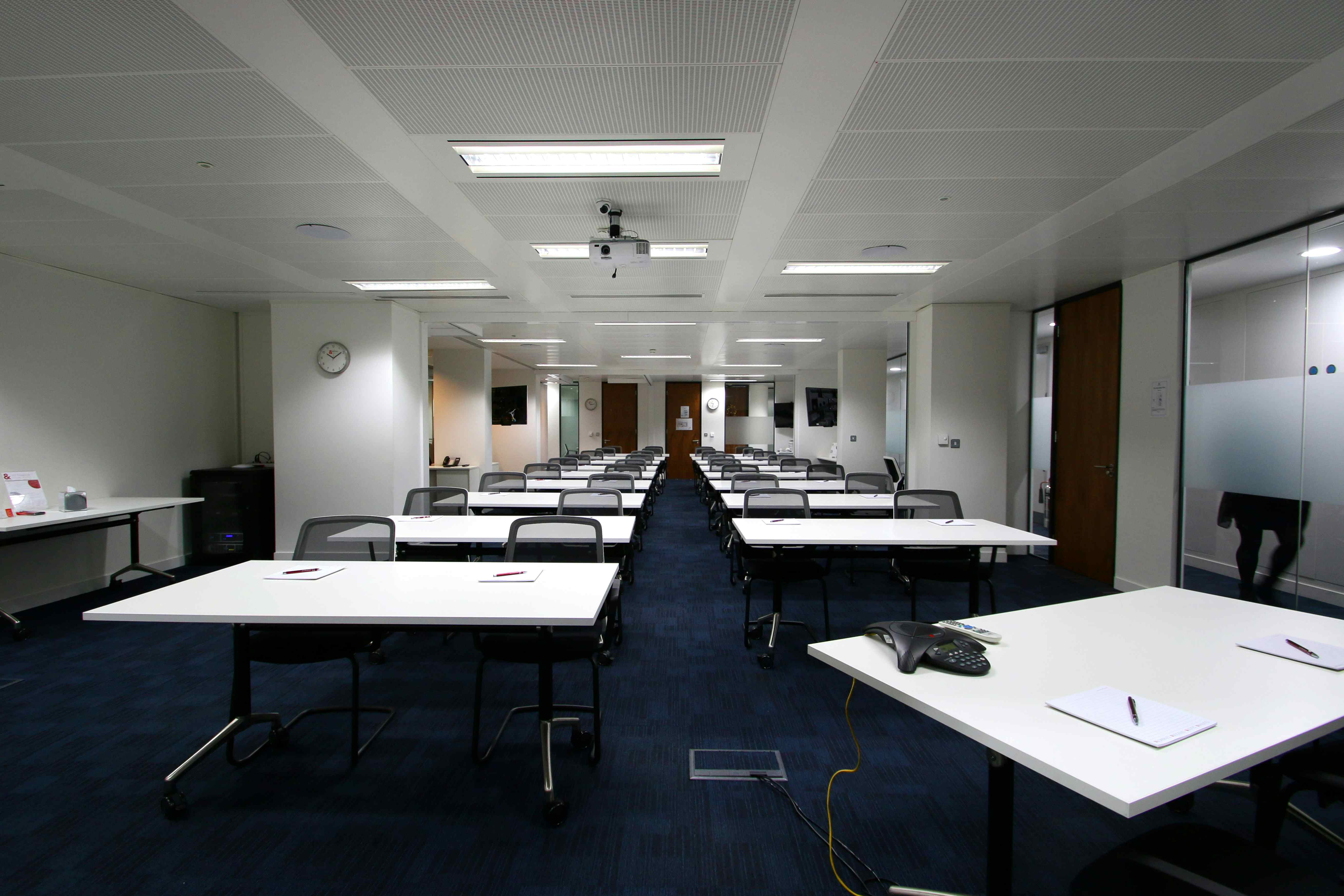 Queen Victoria Suite 1