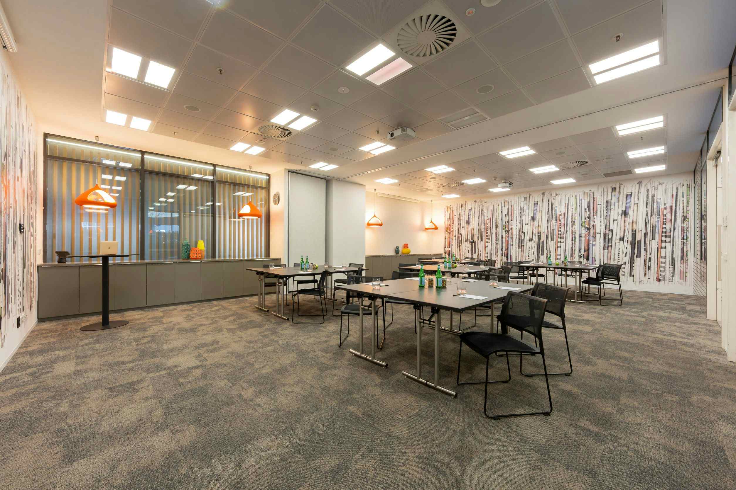 Daily Chronicle Room