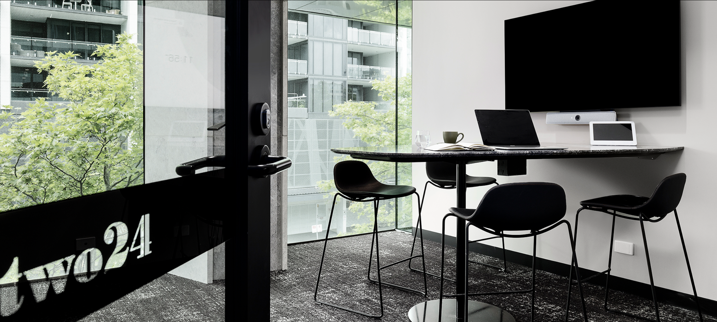 NI - Discussion Room