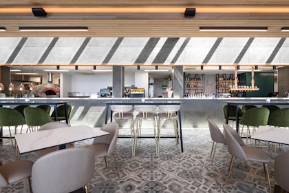 Above 8 Lounge & Bar 1