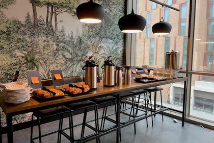 Boardroom 2