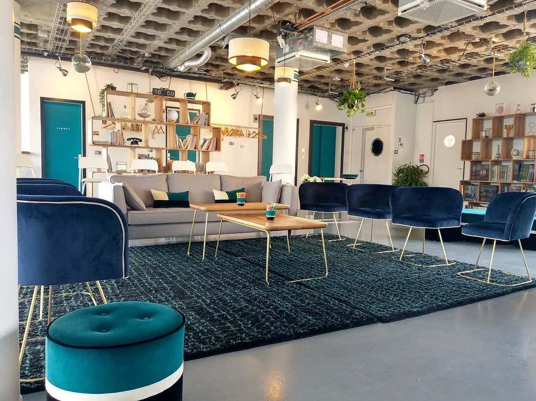 Stylish modern space in heart of Exmouth Market 1