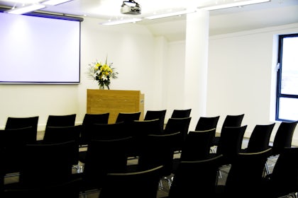 The Tausend Room 2