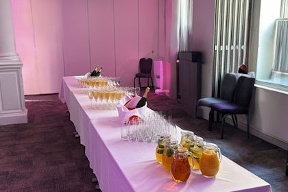 Charter Suite 2