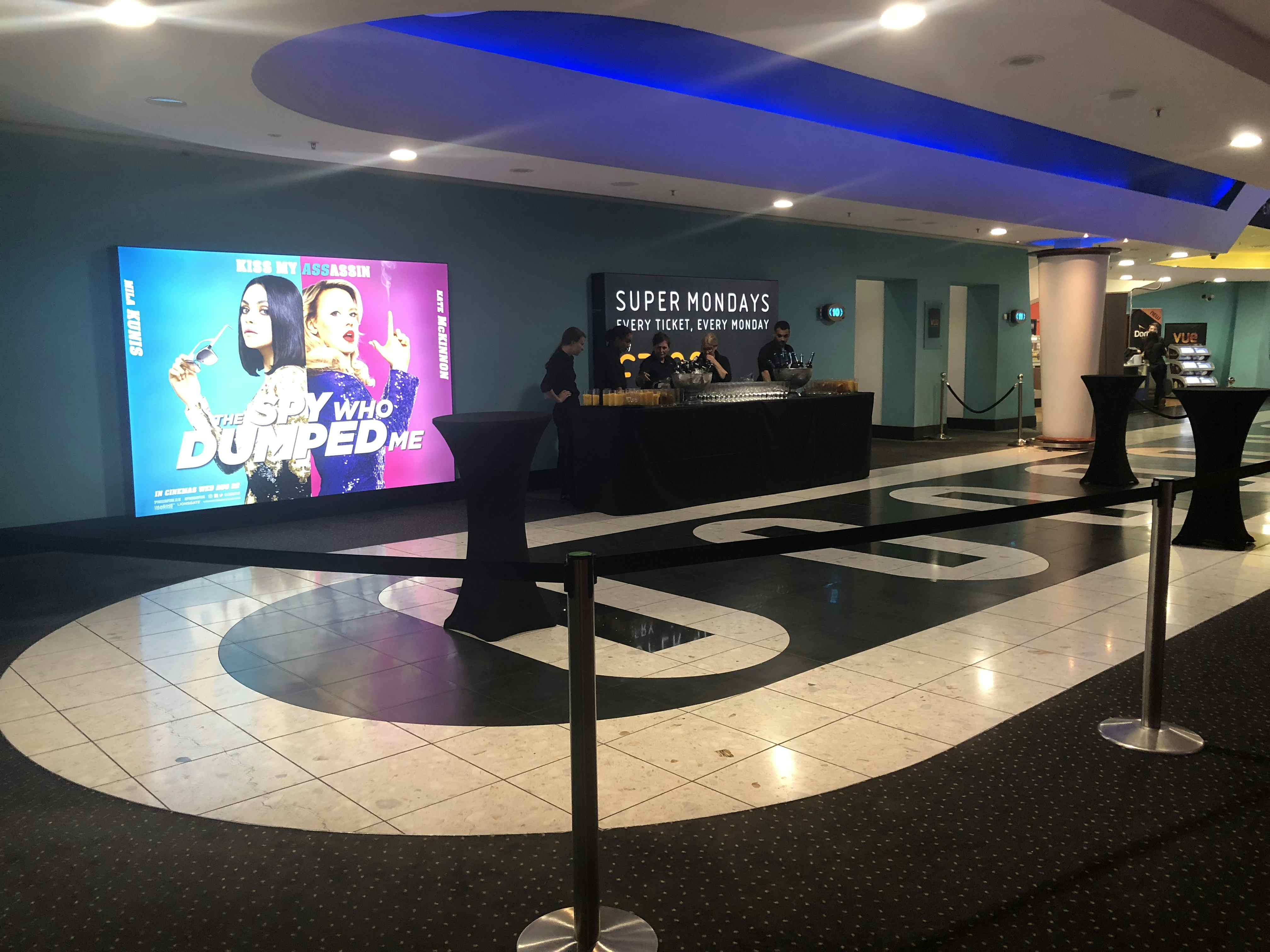 Hire Medium Recliner screens, Vue Leeds Light • HeadBox