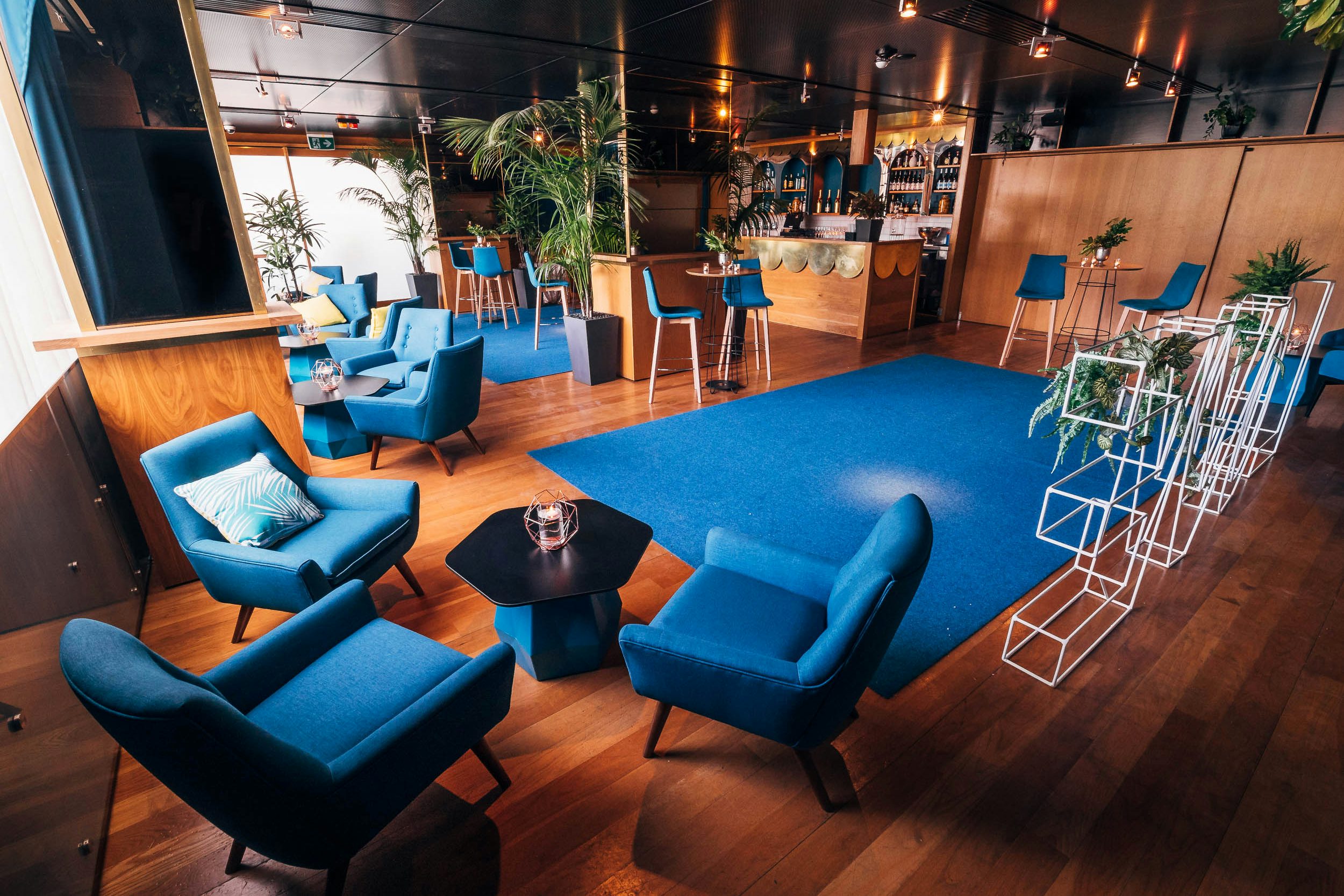 Swayze's Backstage 0