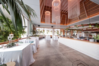 Restaurant & Main Bar 2