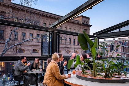 Verandah Bar 4