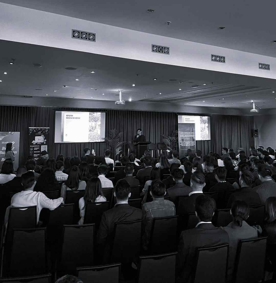 Waterfront Room + Bar 5