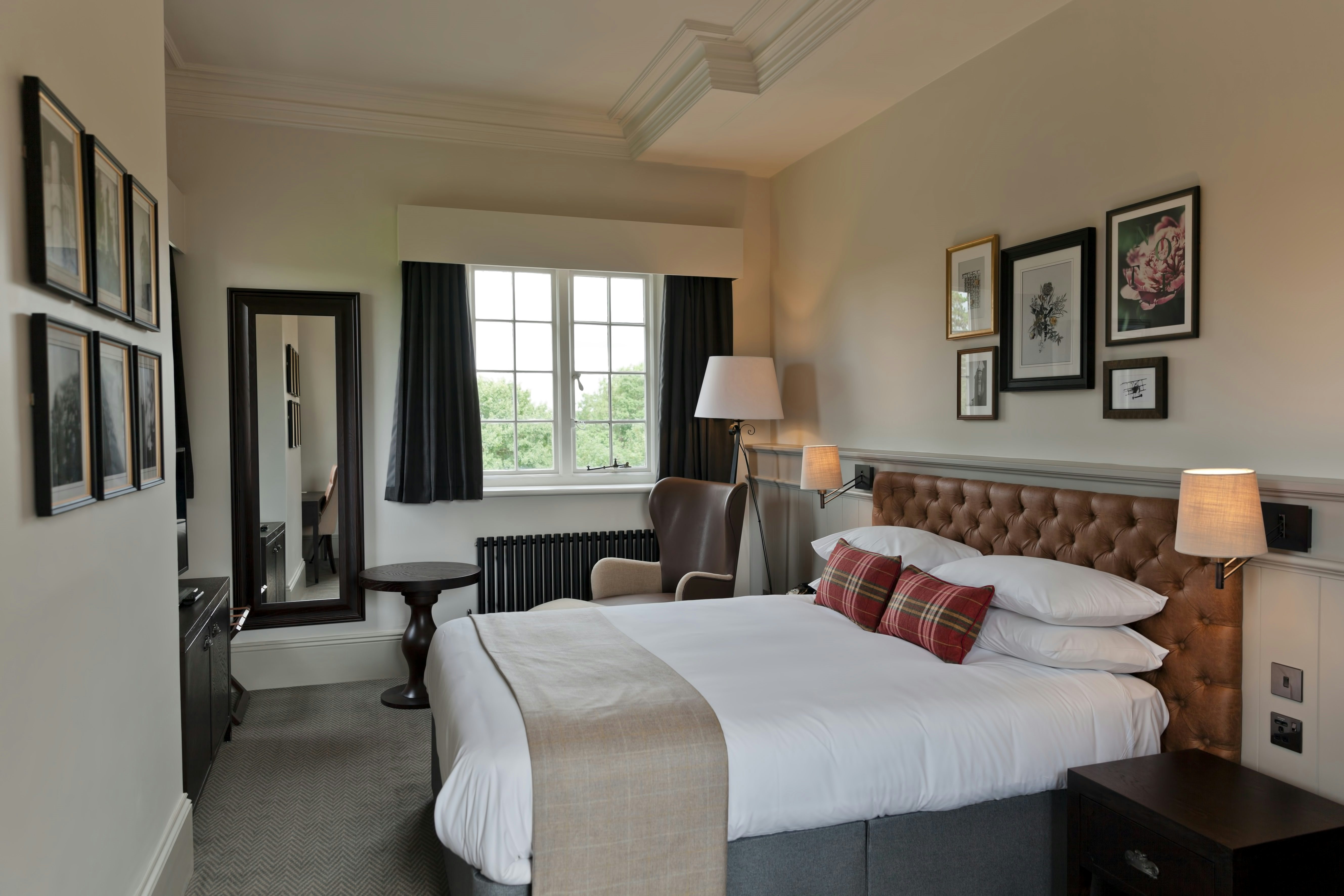 The Towers, De Vere Horsley 18