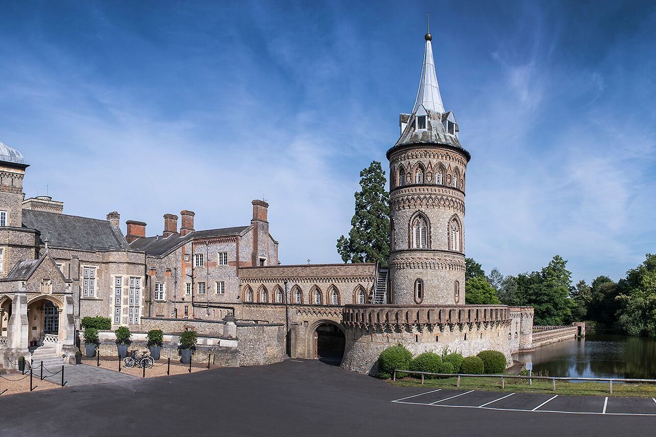 The Towers, De Vere Horsley 7