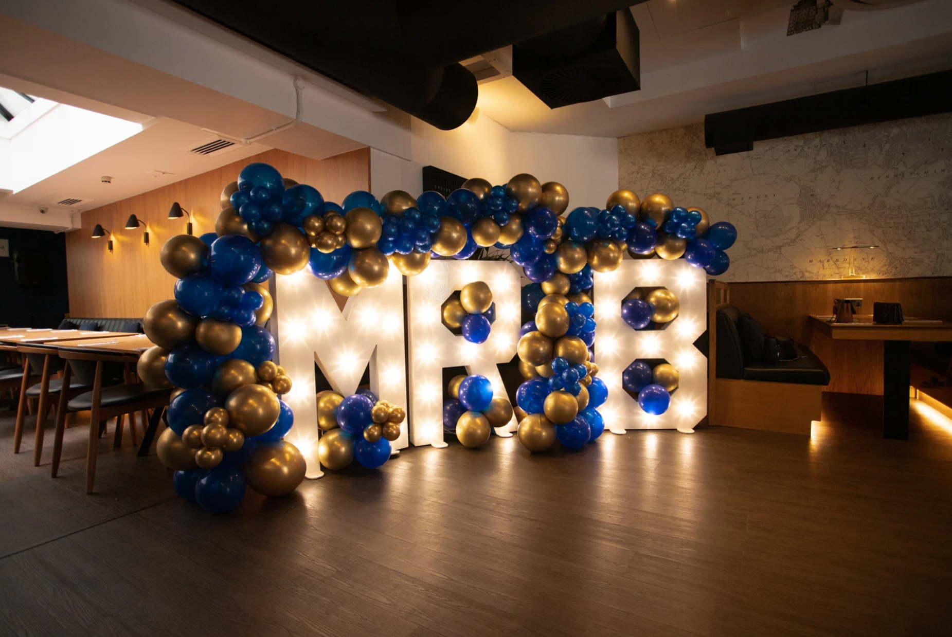 Jojo Lounge Bar & Restaurant 4