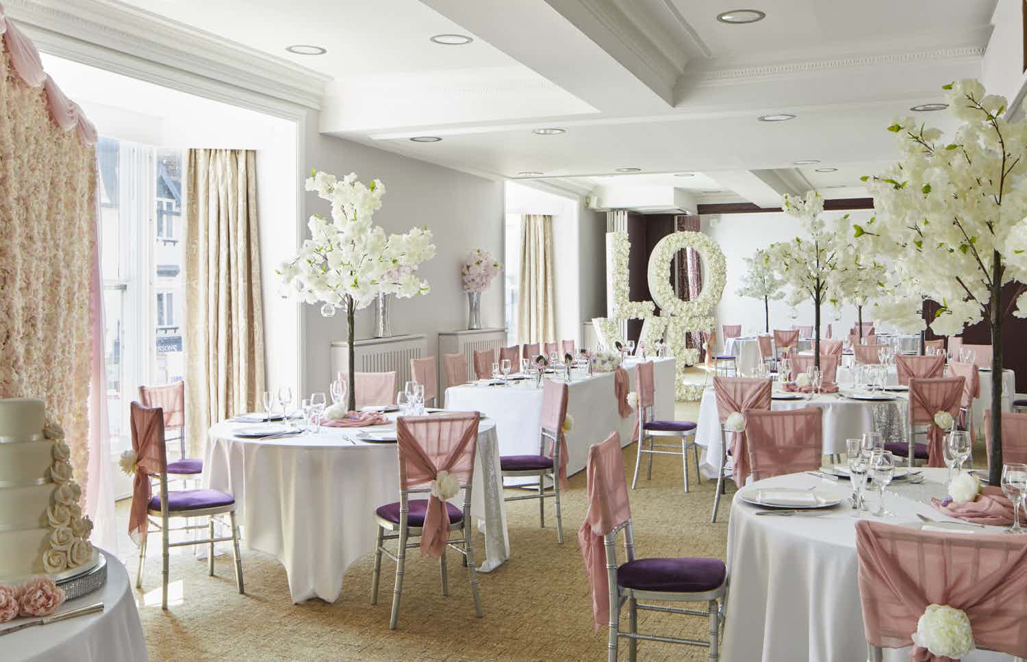 Delta Hotel By Marriott Durham Royal County 2