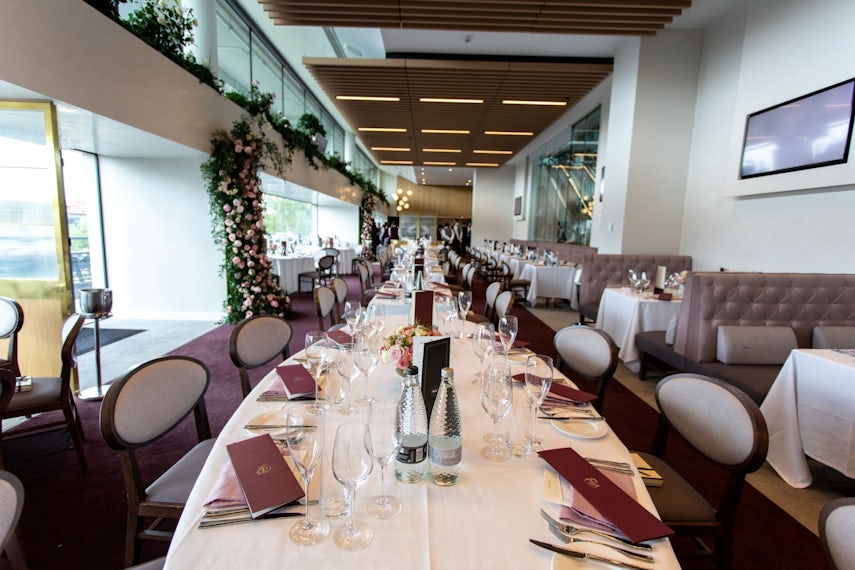 Parade Ring Suite 0
