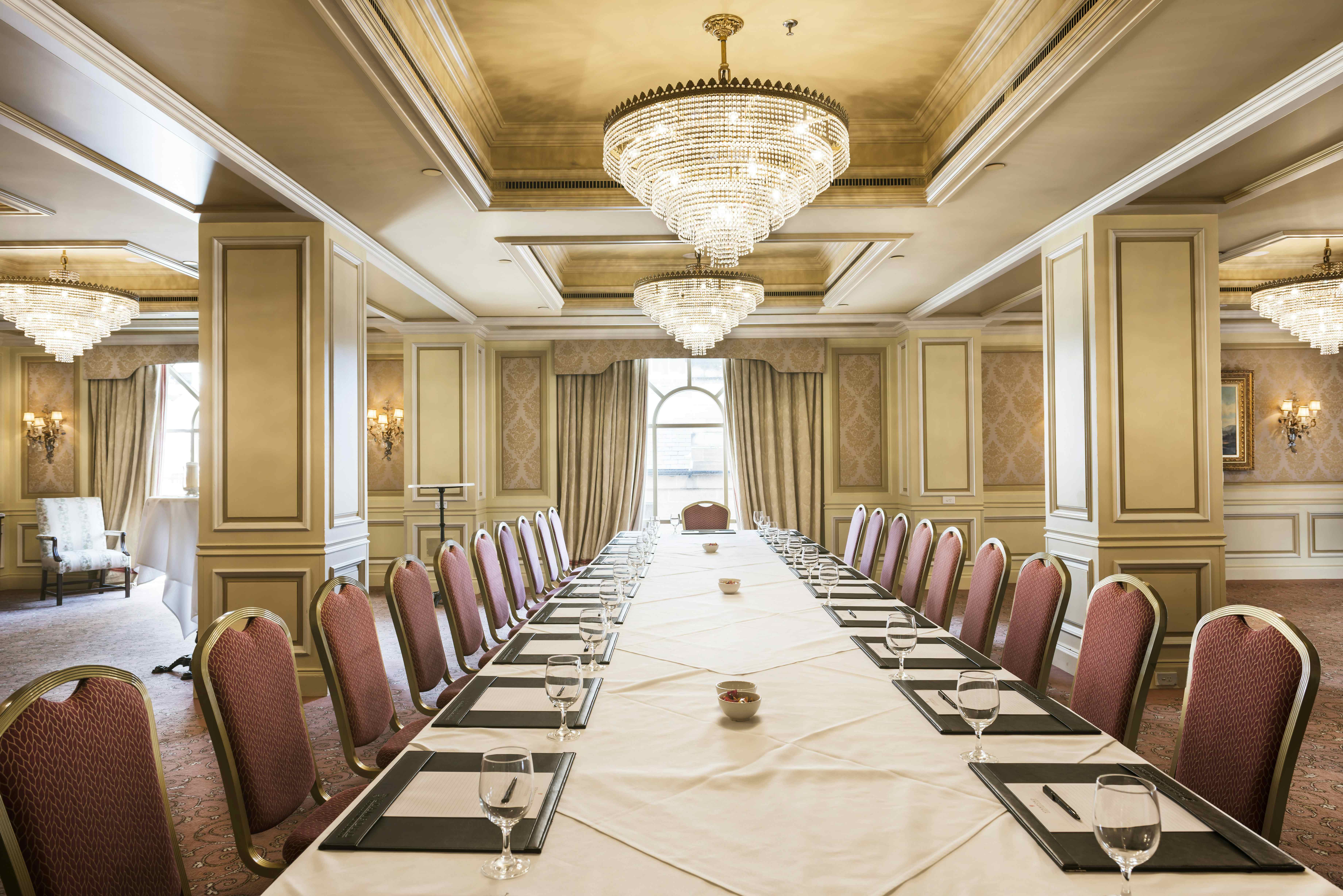 The Elizabeth Room 8