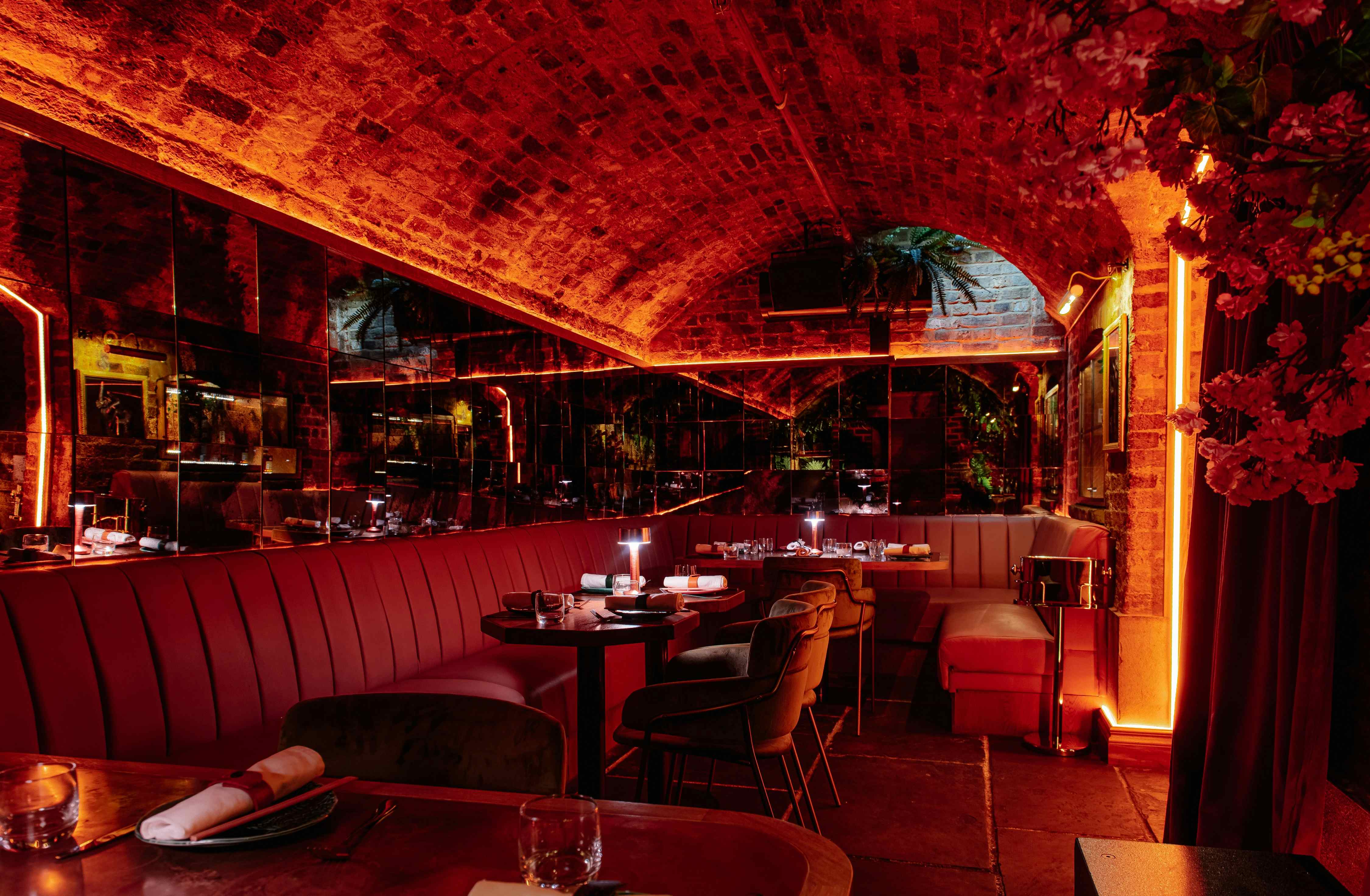 Semi-exclusive VIP  1