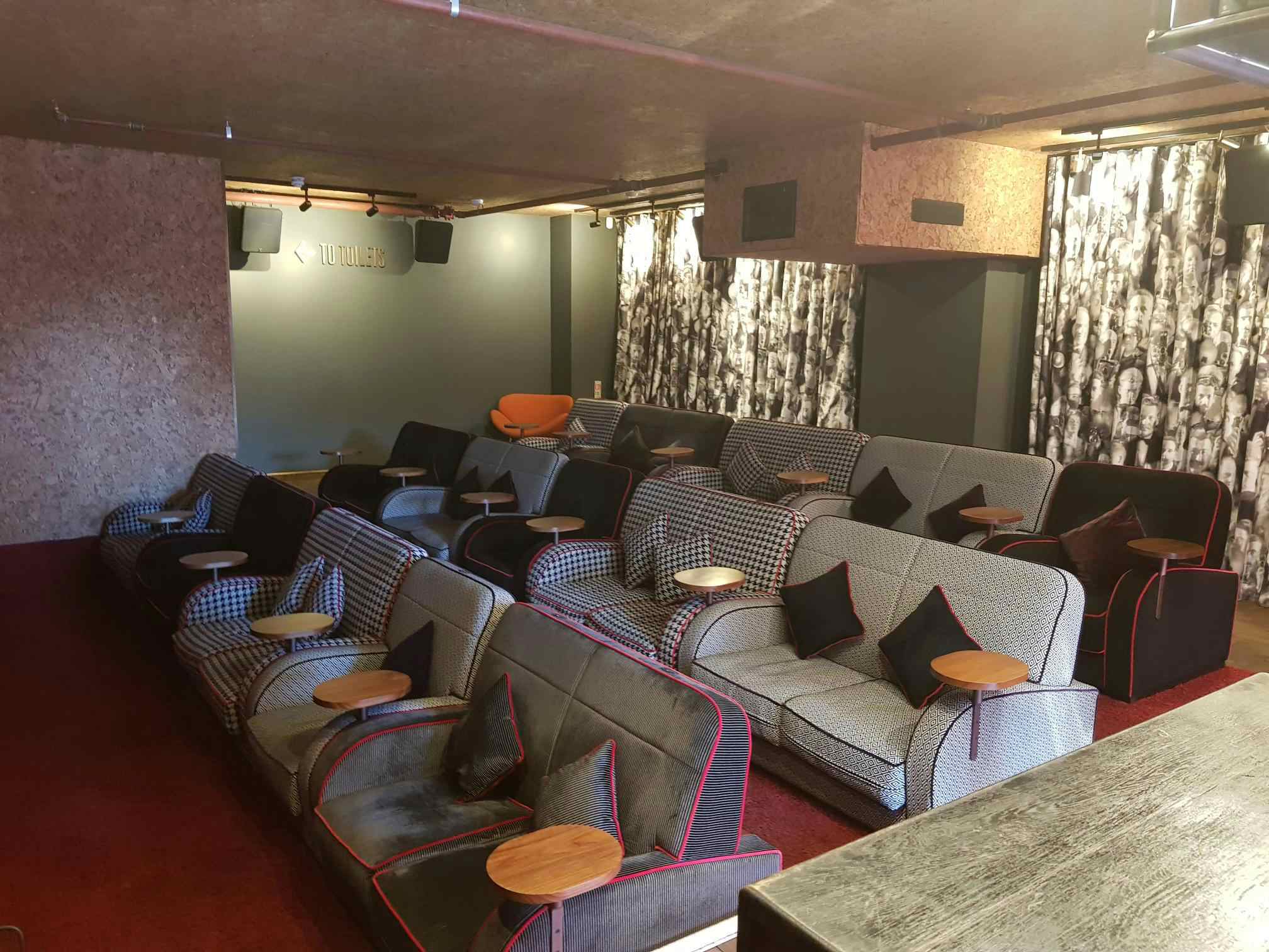 Screen on The Corner 2