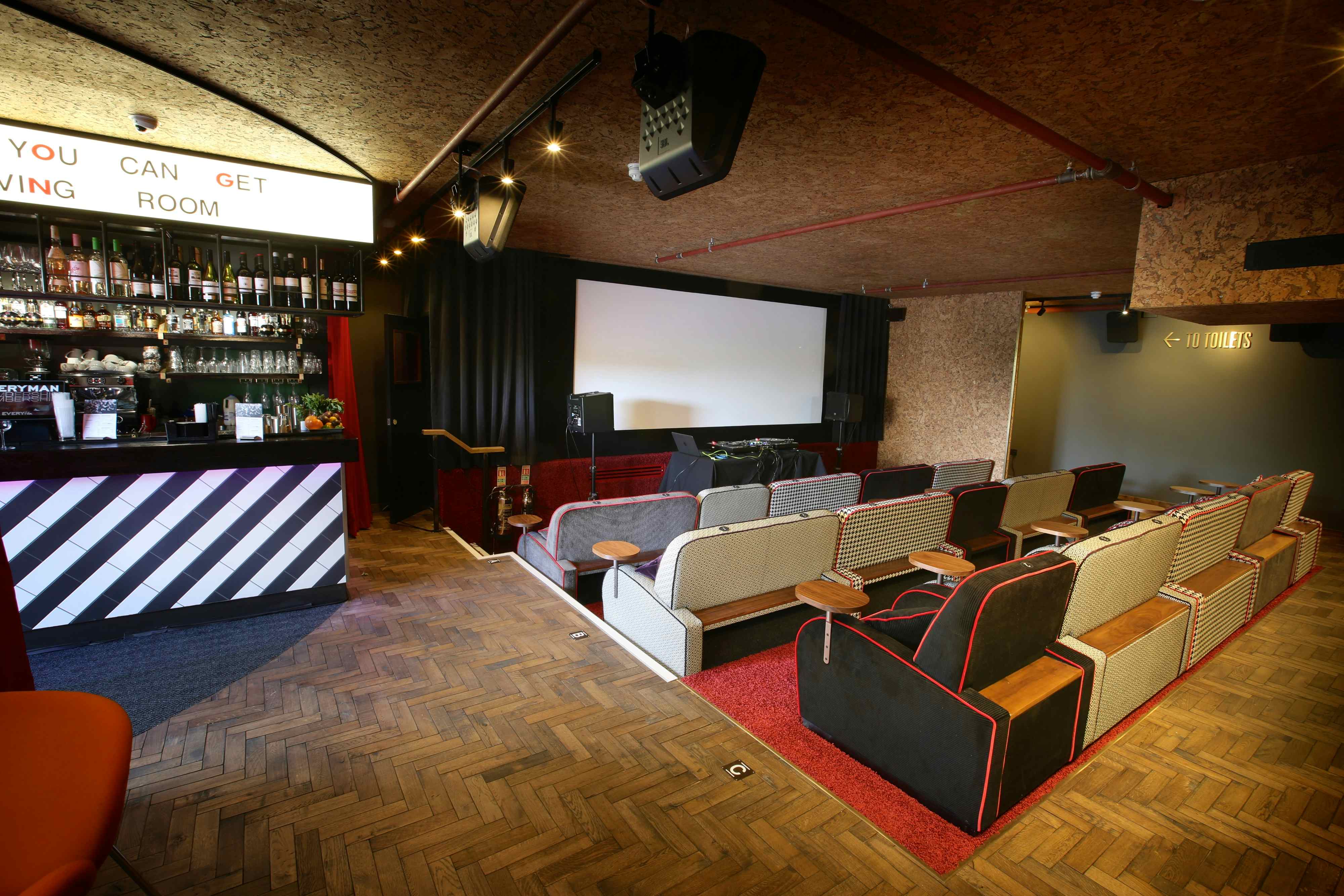 Screen on The Corner 1