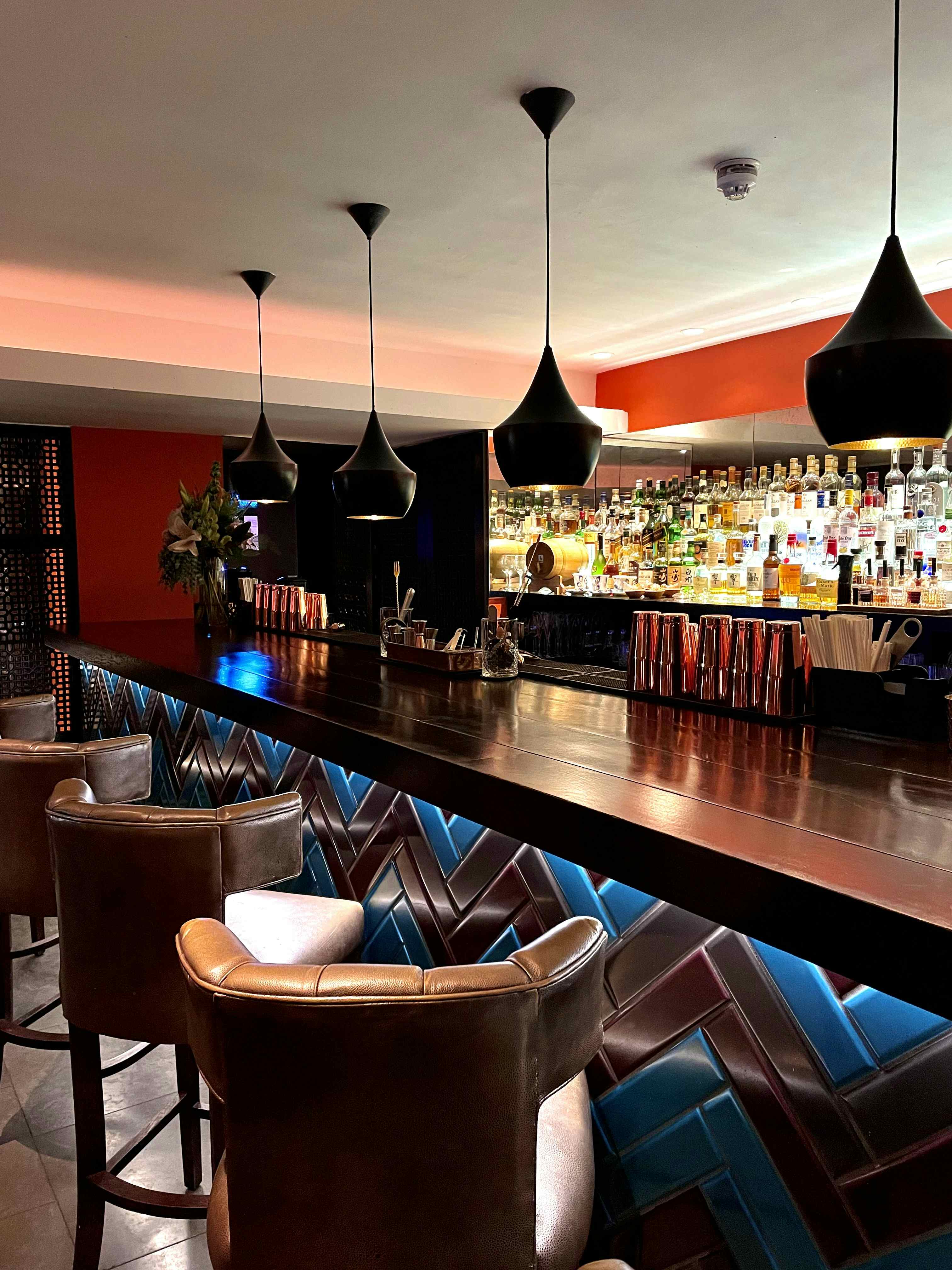 The Lounge , Benares Restaurant & Bar 