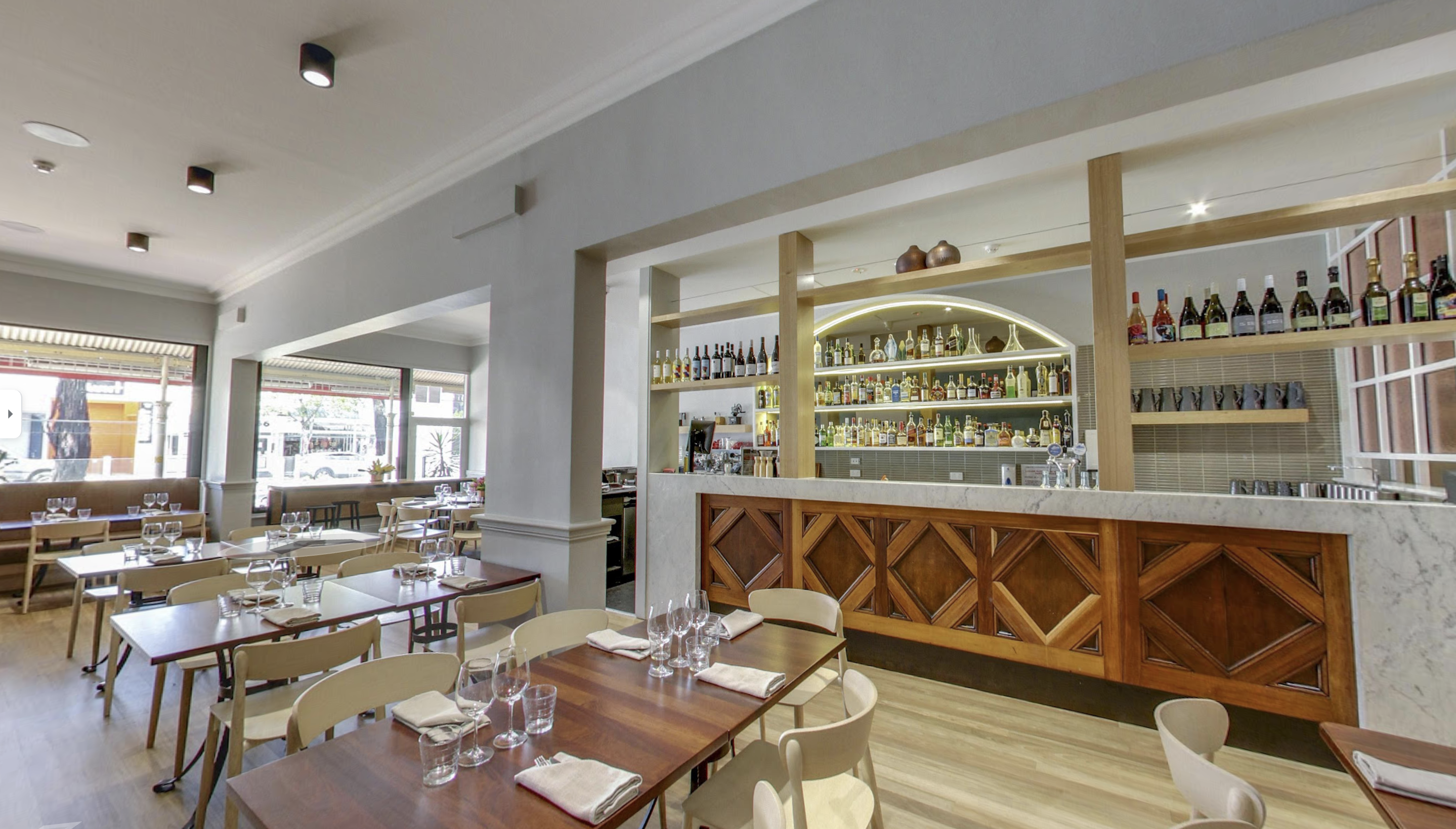 Martini Restaurant 4