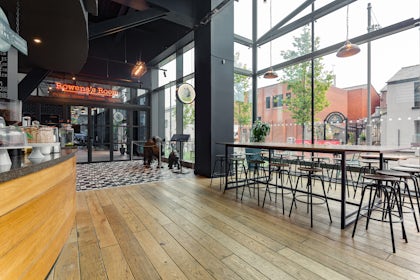 Rowena Suite 6