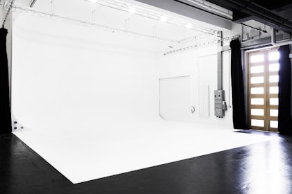 Studio 2 1